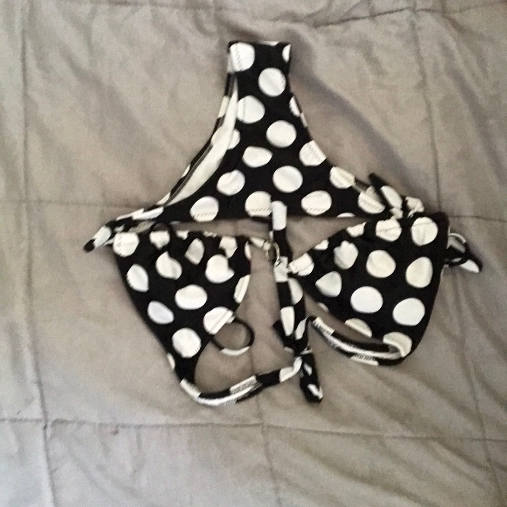 Women’s bathing suit